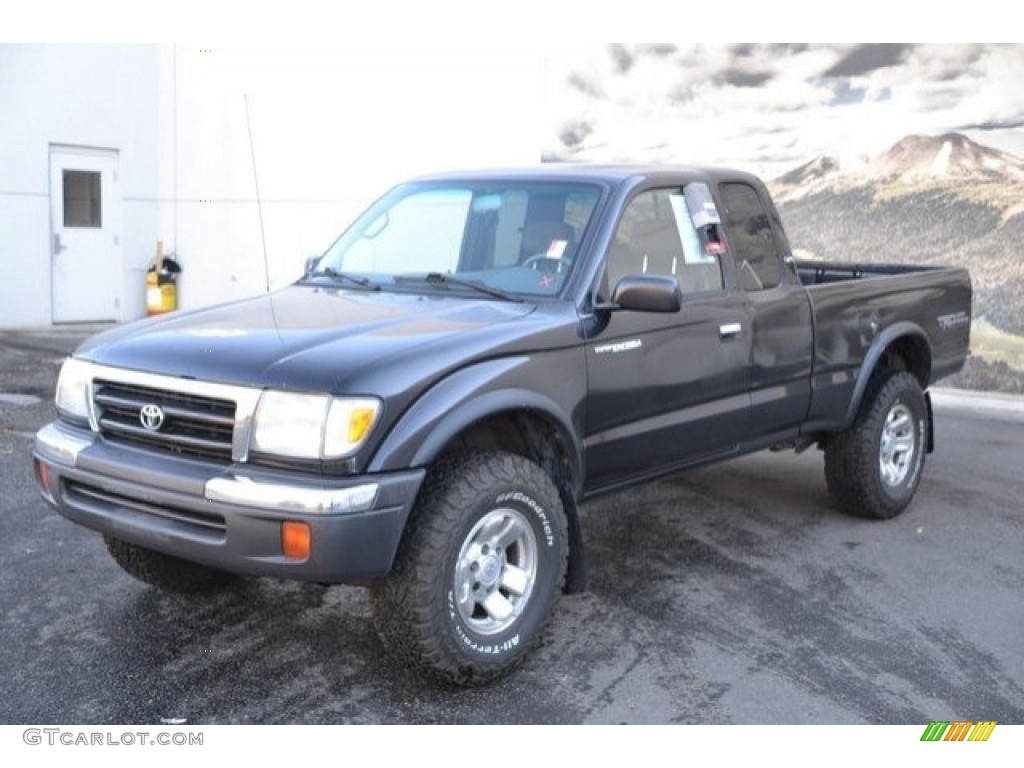 1999 Tacoma V6 Extended Cab 4x4 - Black Metallic / Gray photo #2