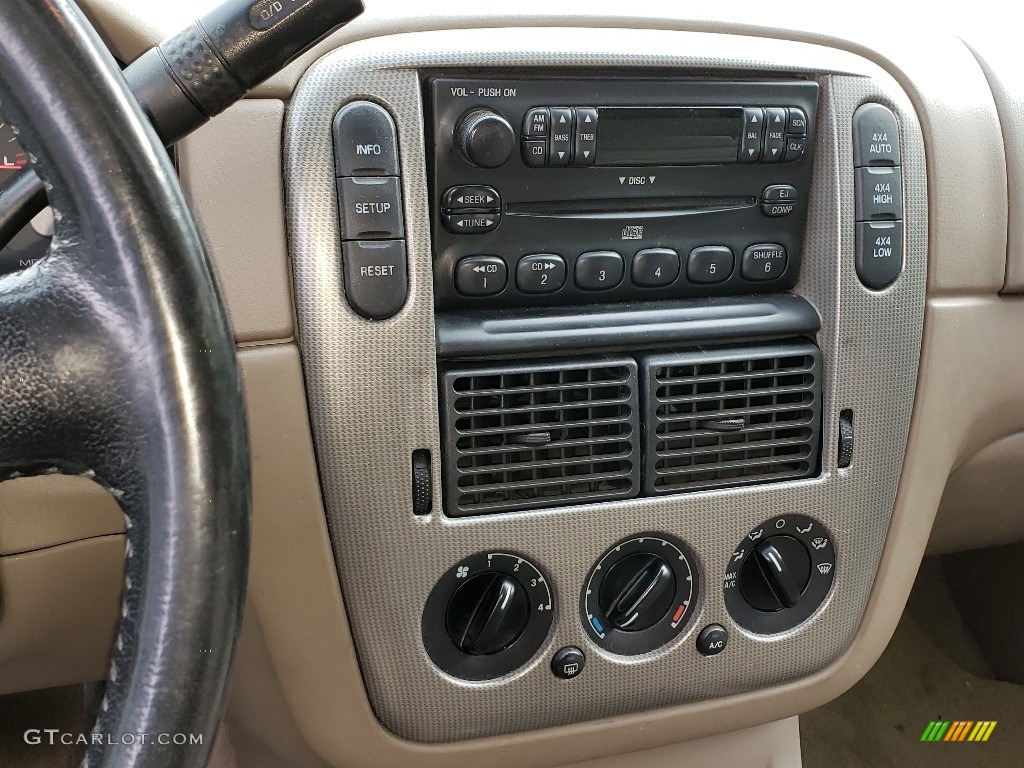 2005 Explorer XLT 4x4 - Black / Graphite photo #4