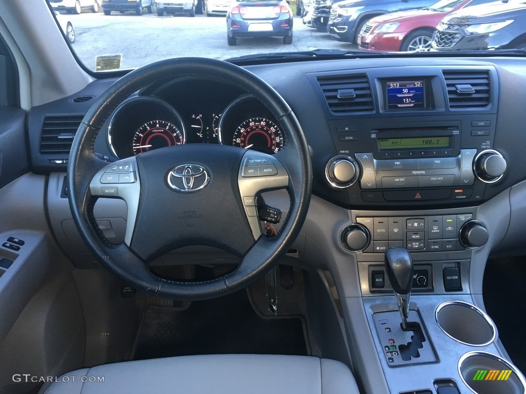 2008 Highlander Sport 4WD - Blue Streak Metallic / Sand Beige photo #12