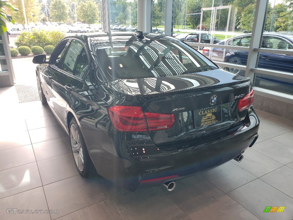 2018 3 Series 340i xDrive Sedan - Black Sapphire Metallic / Black photo #2