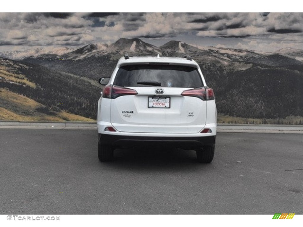 2018 RAV4 LE - Super White / Black photo #4