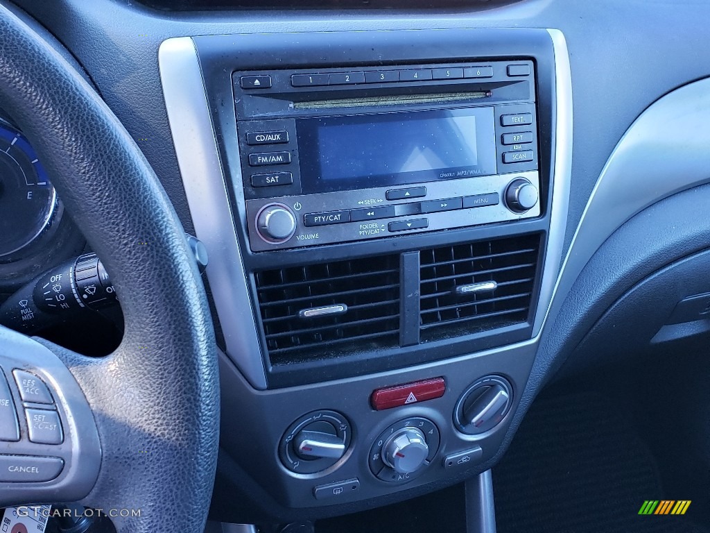 2010 Forester 2.5 X Premium - Spark Silver Metallic / Black photo #4