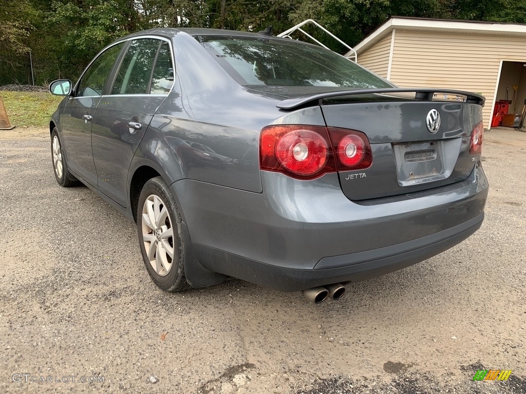 2010 Jetta SE Sedan - Platinum Grey Metallic / Titan Black photo #3