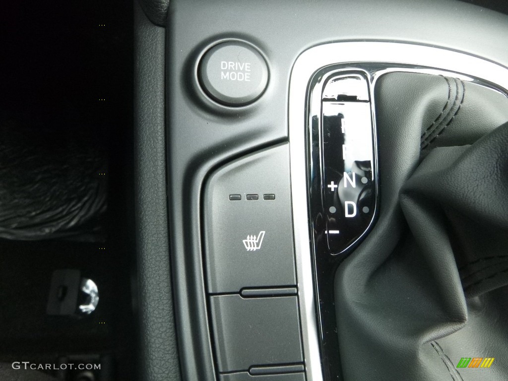 2019 Hyundai Kona SEL AWD Controls Photo #130018147