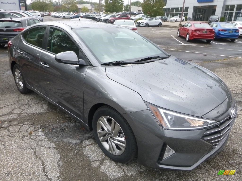 Machine Gray 2019 Hyundai Elantra SEL Exterior Photo #130018240