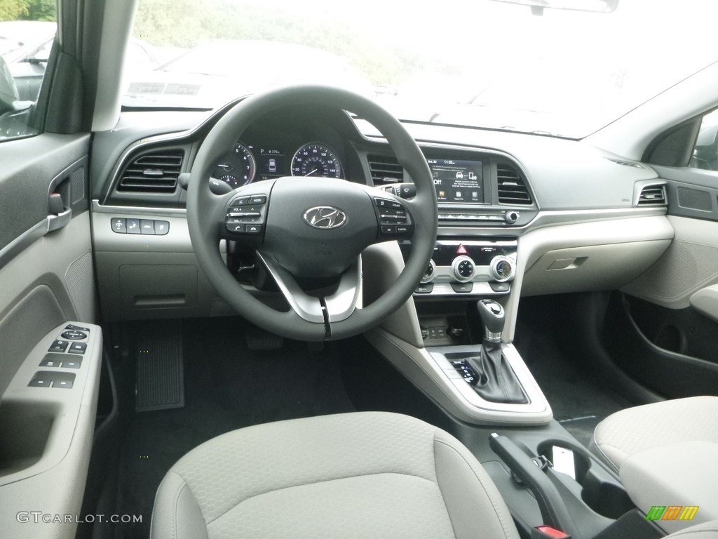 Gray Interior 2019 Hyundai Elantra SEL Photo #130018423