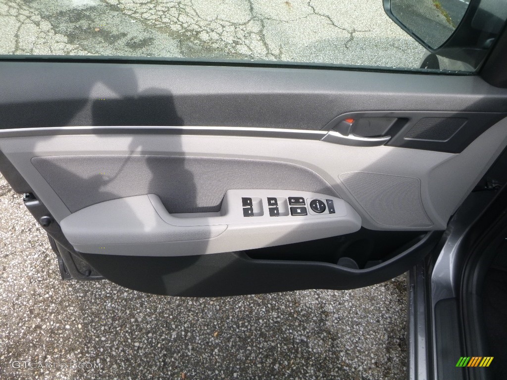 2019 Hyundai Elantra SEL Door Panel Photos