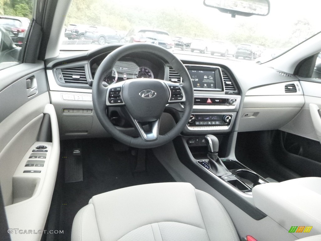 Gray Interior 2019 Hyundai Sonata SEL Photo #130020874