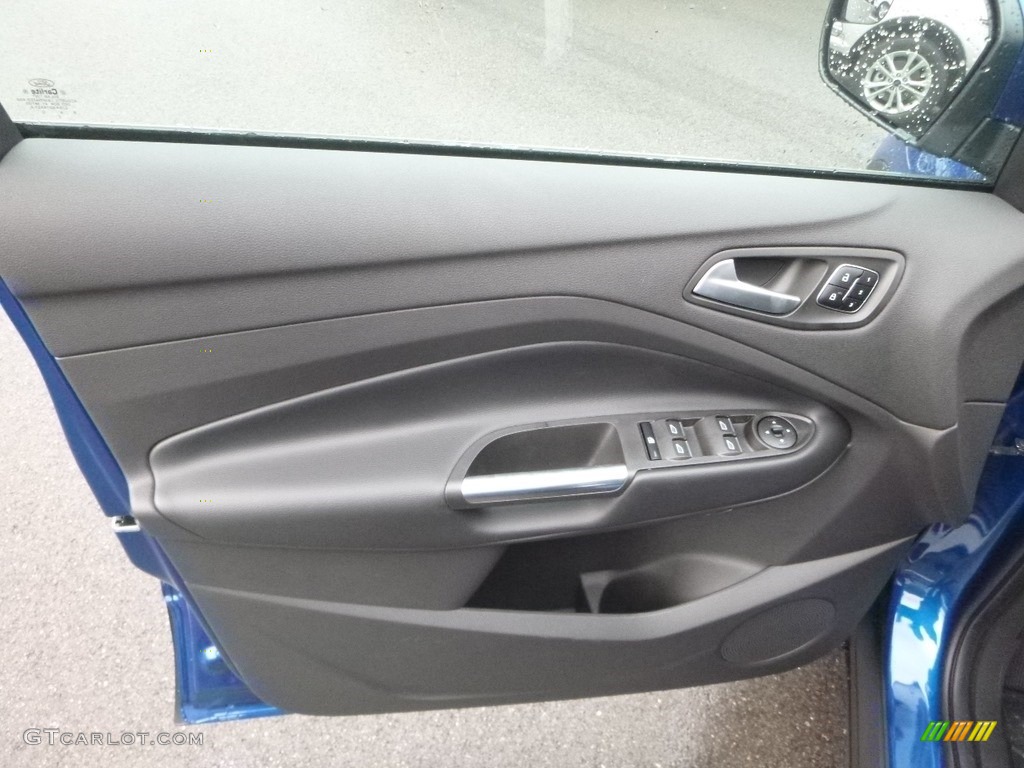 2019 Ford Escape Titanium 4WD Chromite Gray/Charcoal Black Door Panel Photo #130022575