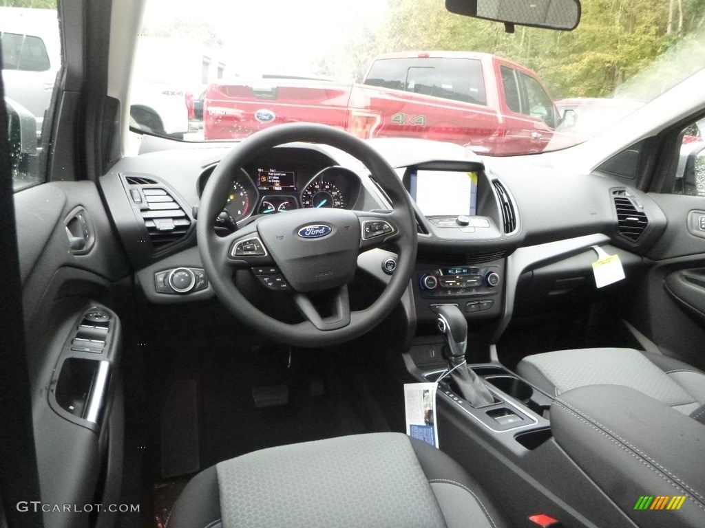 Chromite Gray/Charcoal Black Interior 2019 Ford Escape SE 4WD Photo #130022860