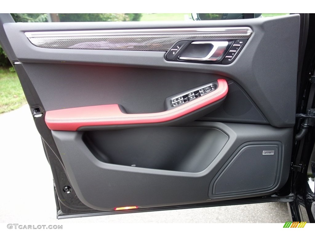 2018 Porsche Macan Turbo Black/Garnet Red Door Panel Photo #130022959