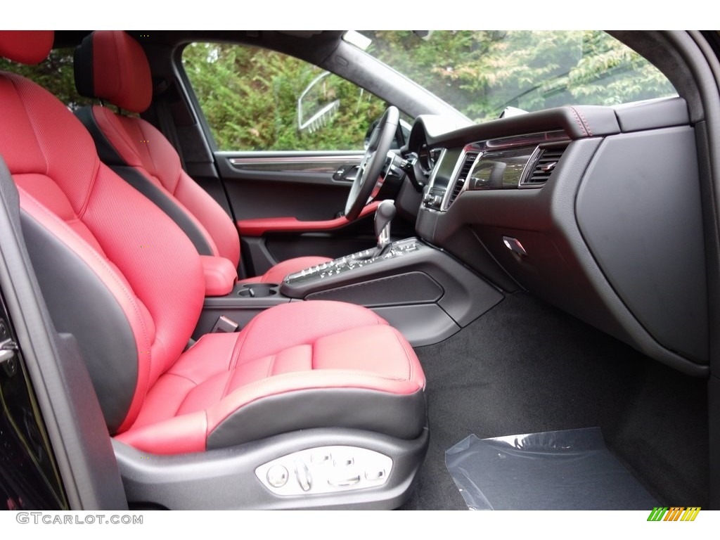 2018 Porsche Macan Turbo Front Seat Photo #130023073