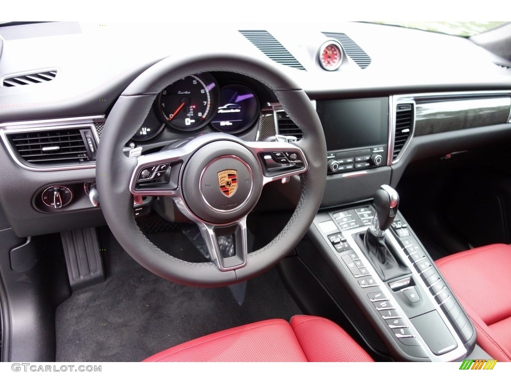 2018 Porsche Macan Turbo Controls Photo #130023130
