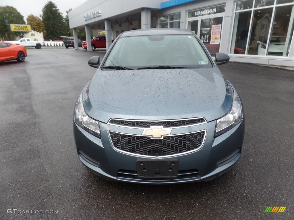 2012 Cruze LS - Blue Granite Metallic / Jet Black/Medium Titanium photo #2