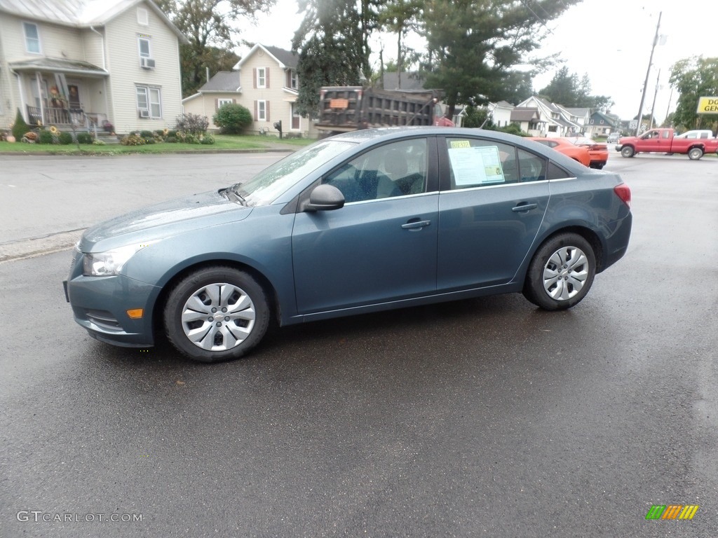 2012 Cruze LS - Blue Granite Metallic / Jet Black/Medium Titanium photo #4