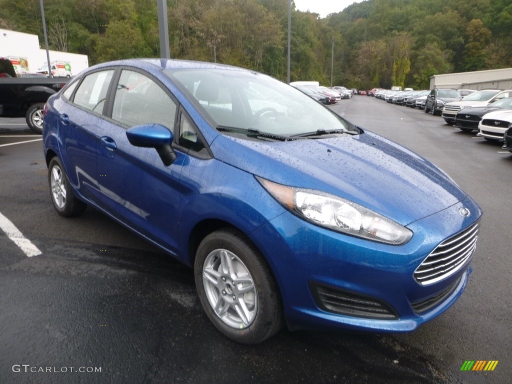 2019 Fiesta SE Sedan - Lightning Blue / Charcoal Black photo #3