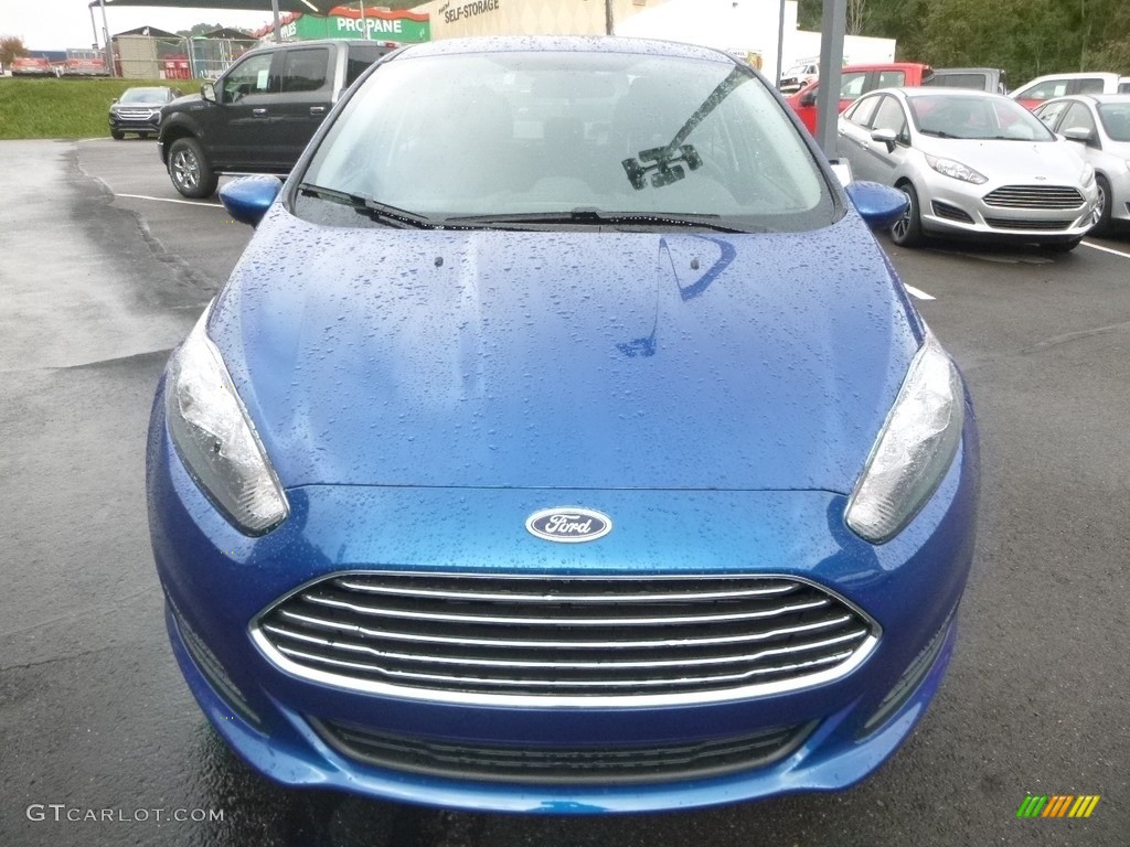 2019 Fiesta SE Sedan - Lightning Blue / Charcoal Black photo #4