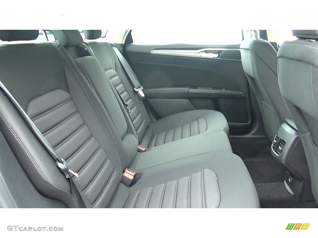 2019 Ford Fusion Hybrid SE Rear Seat Photo #130025323