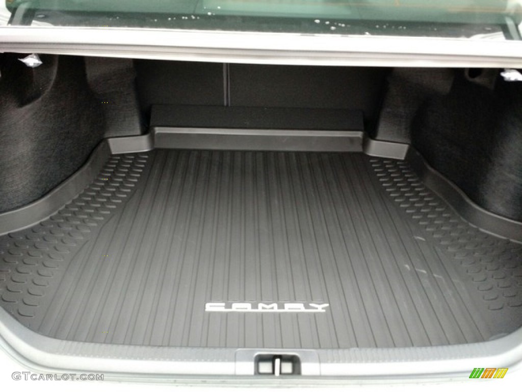 2019 Toyota Camry XSE Trunk Photo #130027012