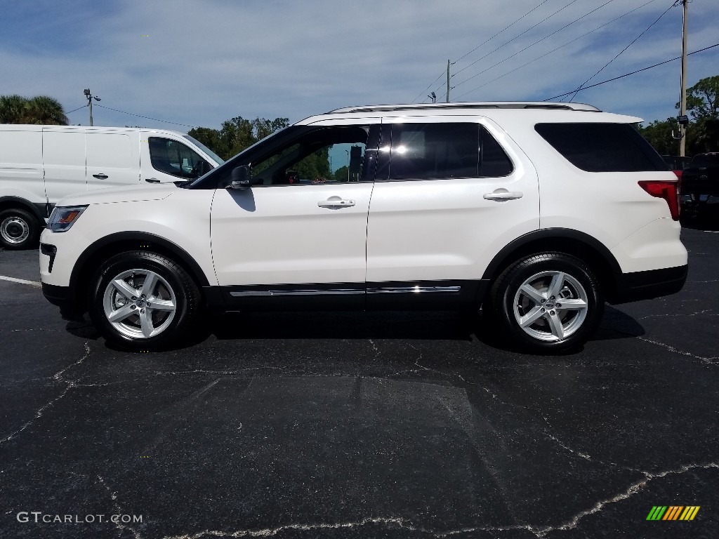 2019 Explorer XLT - Oxford White / Medium Stone photo #2