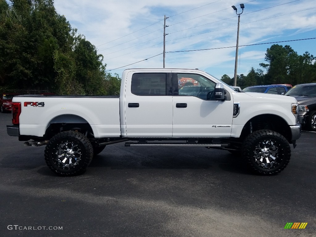 2019 F250 Super Duty XLT Crew Cab 4x4 - Oxford White / Earth Gray photo #6