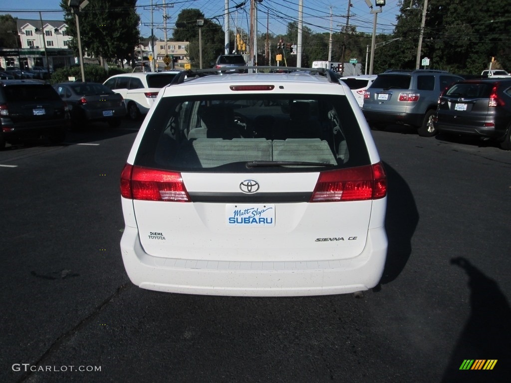 2005 Sienna CE - Natural White / Stone photo #7
