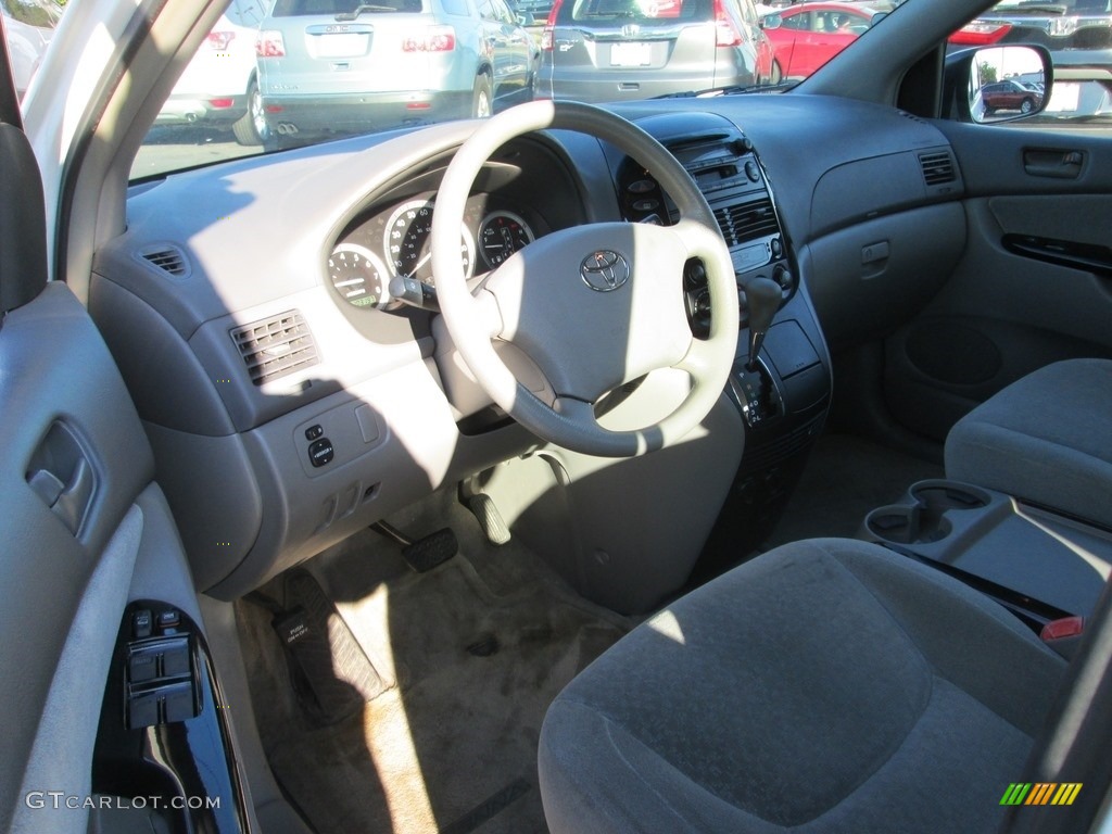 2005 Sienna CE - Natural White / Stone photo #11