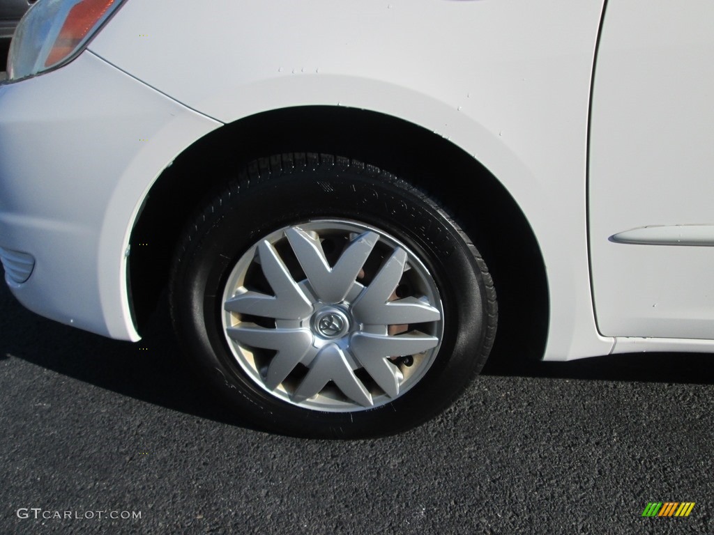 2005 Sienna CE - Natural White / Stone photo #21