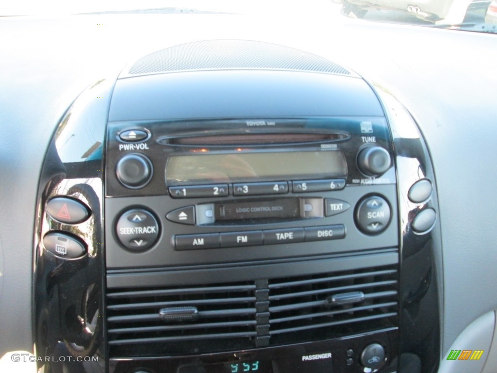 2005 Sienna CE - Natural White / Stone photo #24