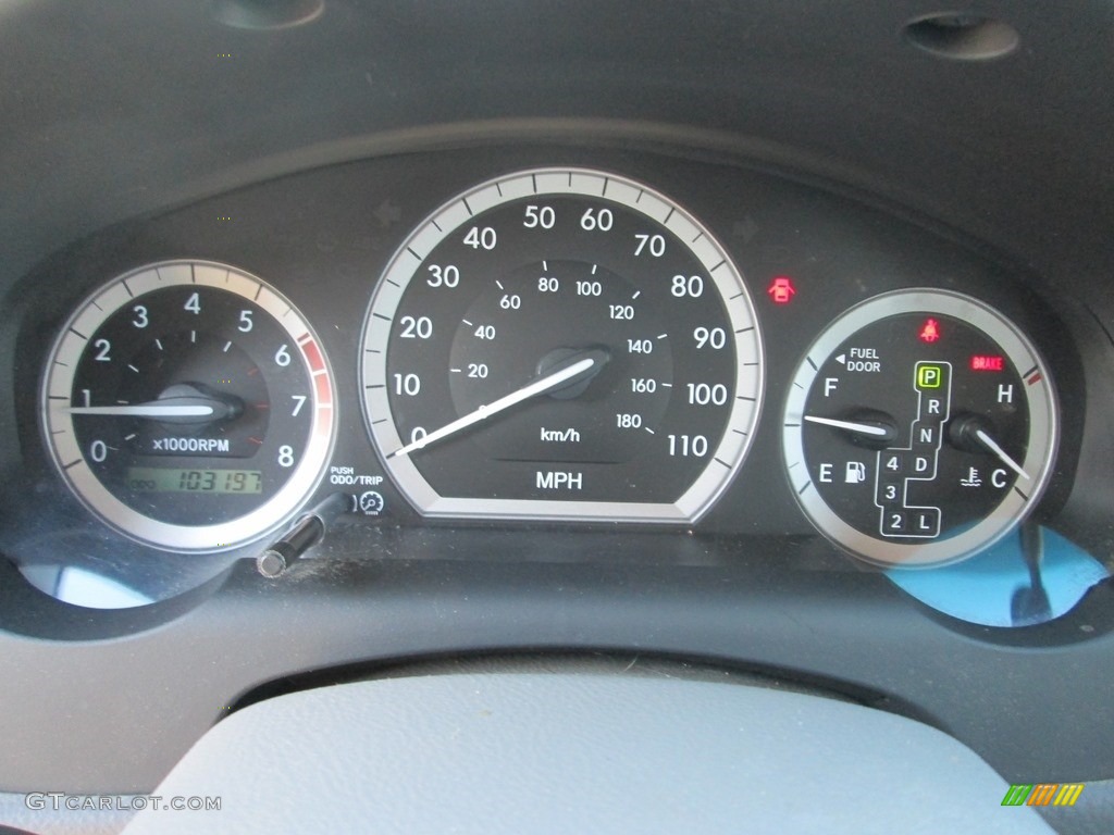 2005 Sienna CE - Natural White / Stone photo #26