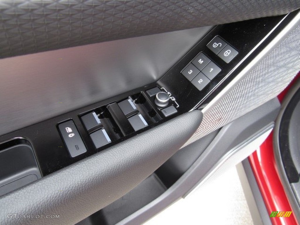 2019 Land Rover Range Rover Velar R-Dynamic SE Controls Photo #130031956