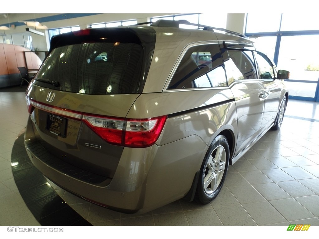 2013 Odyssey Touring - Mocha Metallic / Beige photo #7