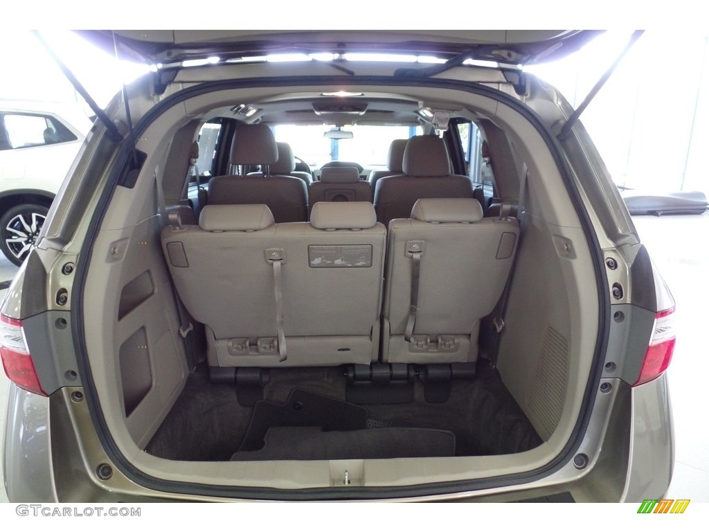 2013 Odyssey Touring - Mocha Metallic / Beige photo #21