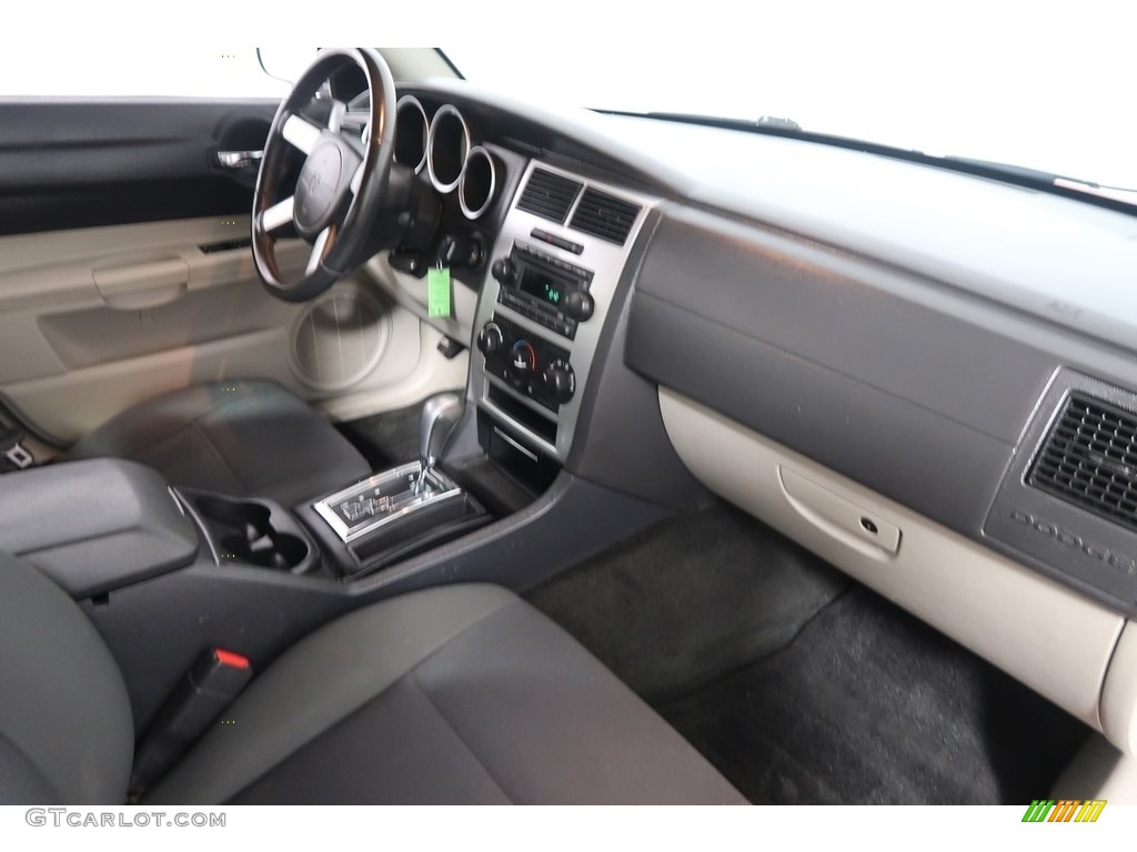 2007 Charger SE - Inferno Red Crystal Pearl / Dark Slate Gray/Light Graystone photo #14