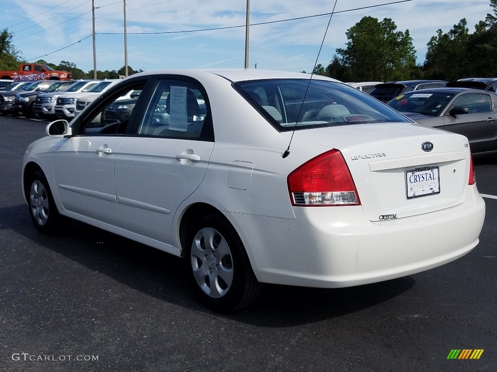 2009 Spectra LX Sedan - Clear White / Gray photo #3