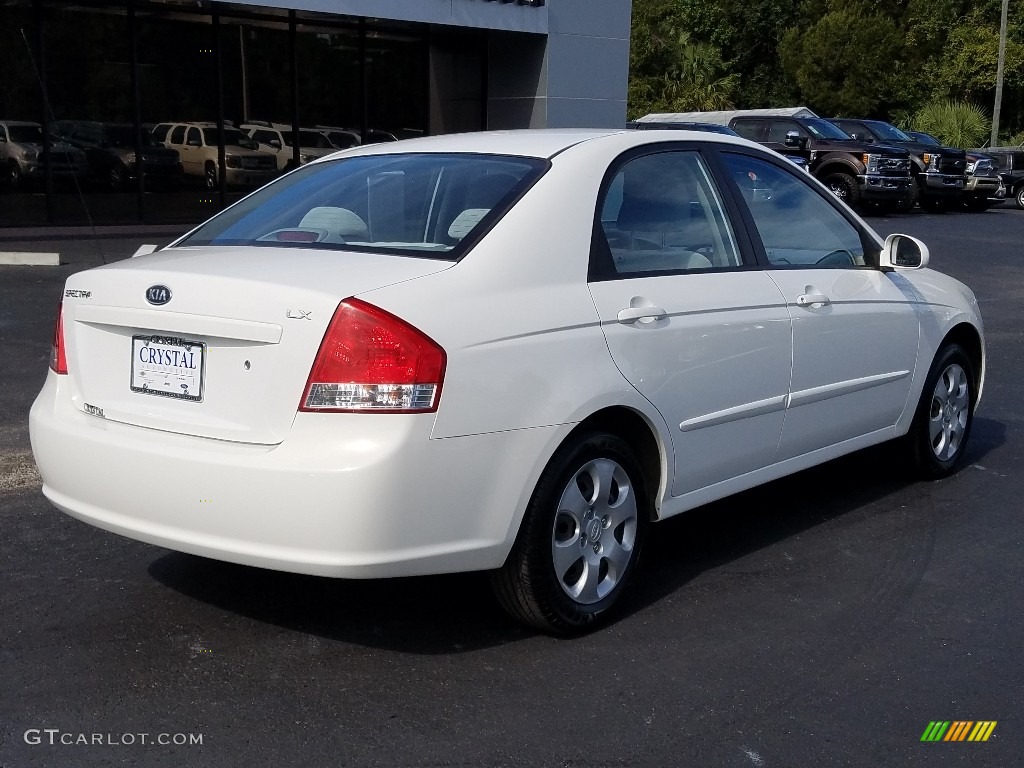 2009 Spectra LX Sedan - Clear White / Gray photo #5