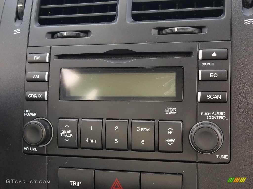 2009 Spectra LX Sedan - Clear White / Gray photo #15
