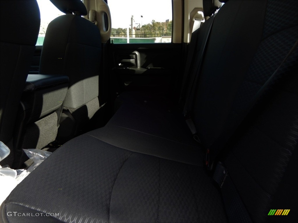 2019 1500 Classic Express Quad Cab 4x4 - Granite Crystal Metallic / Black photo #11