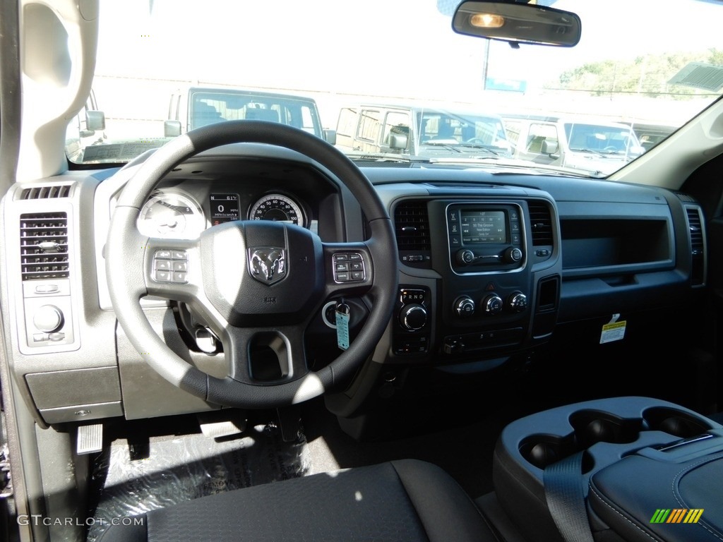 2019 1500 Classic Express Quad Cab 4x4 - Granite Crystal Metallic / Black photo #12