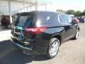 Mosaic Black Metallic - Traverse High Country AWD Photo No. 4