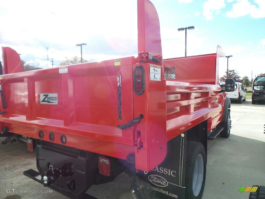 2019 F550 Super Duty XL Regular Cab 4x4 Dump Truck - Race Red / Earth Gray photo #3