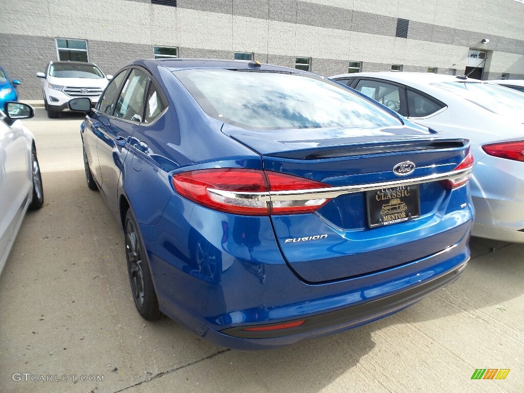 2018 Fusion SE - Lightning Blue / Ebony photo #3