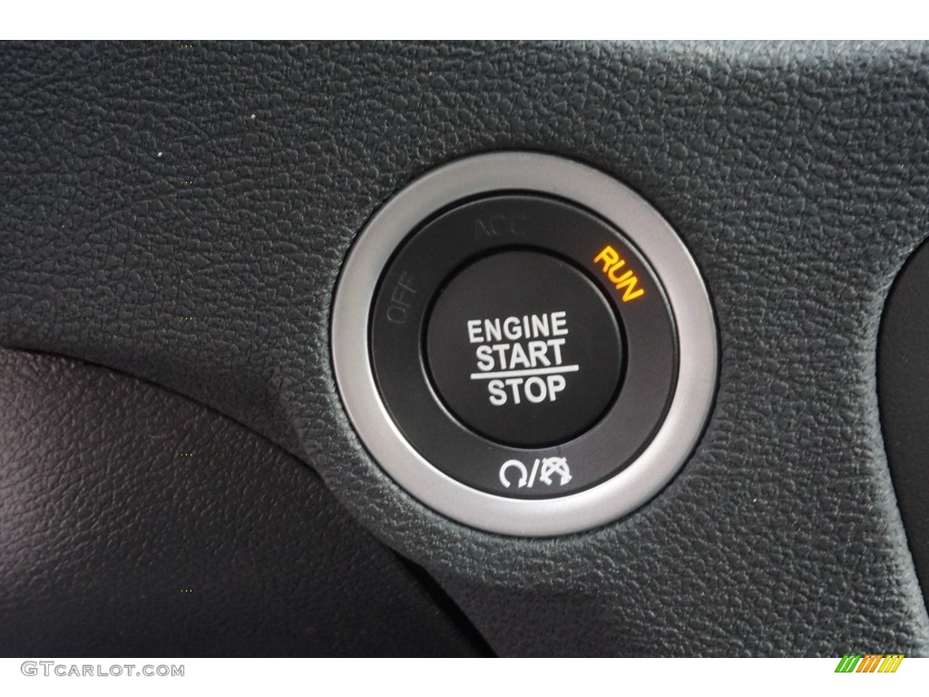 2019 Dodge Charger SXT Controls Photo #130054385