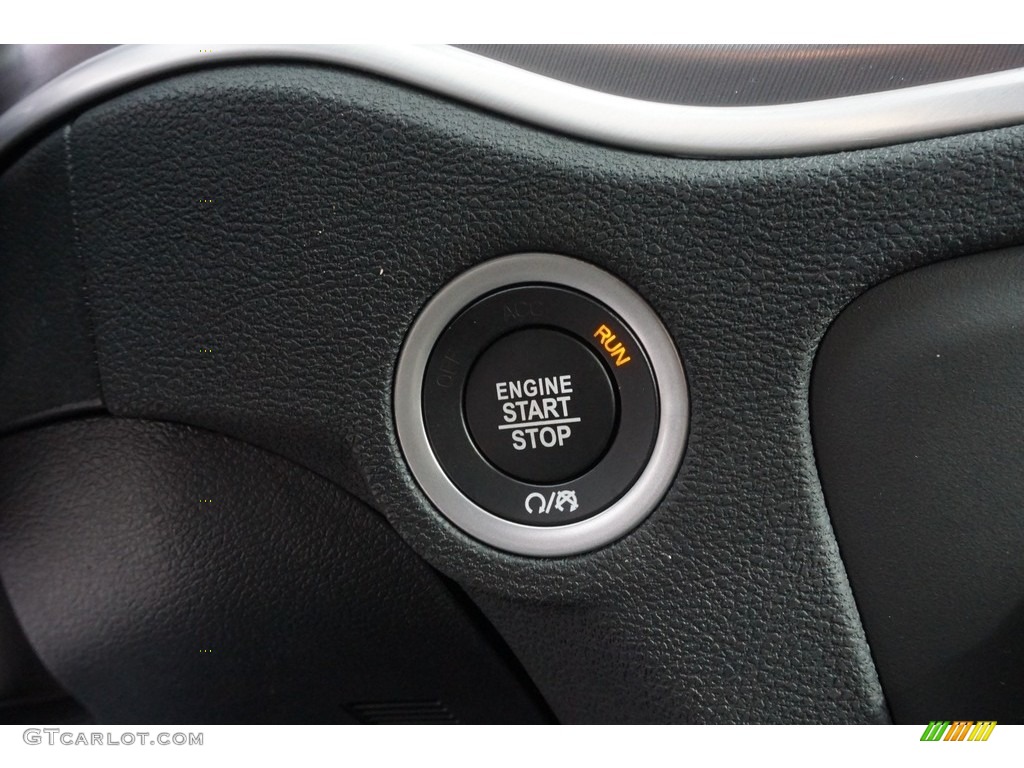 2019 Dodge Charger SXT Controls Photo #130055162