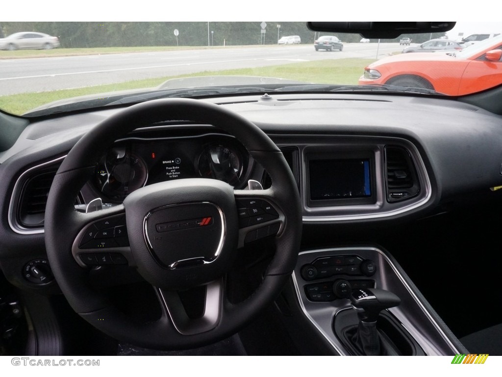 2019 Challenger R/T - Granite Pearl / Black photo #5