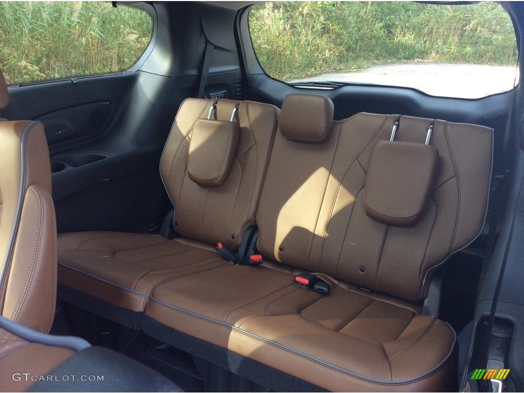 Deep Mocha/Black Interior 2019 Chrysler Pacifica Limited Photo #130057049