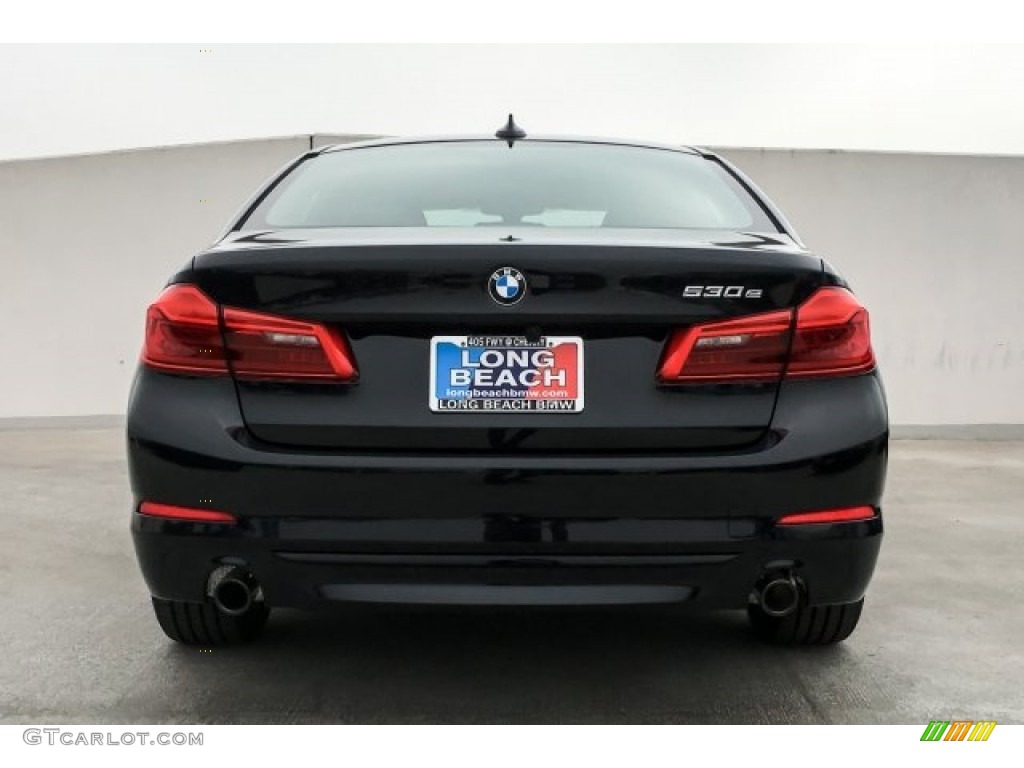 2019 5 Series 530e iPerformance Sedan - Black Sapphire Metallic / Black photo #3