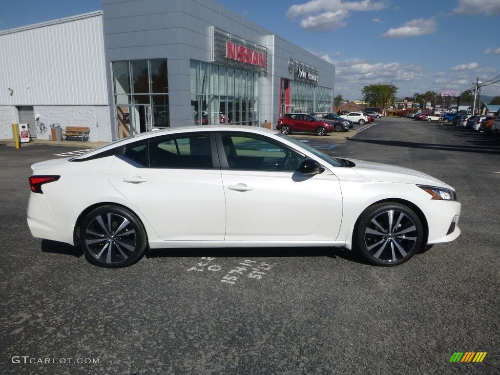 2019 Altima SR - Pearl White / Charcoal photo #3