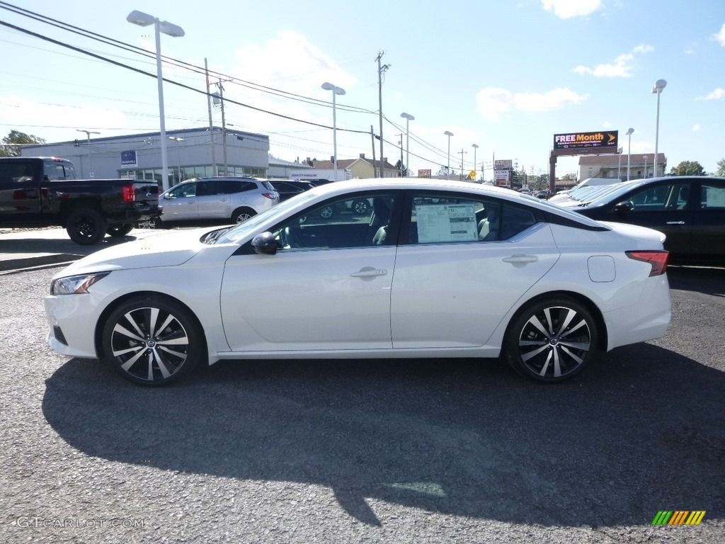 2019 Altima SR - Pearl White / Charcoal photo #8