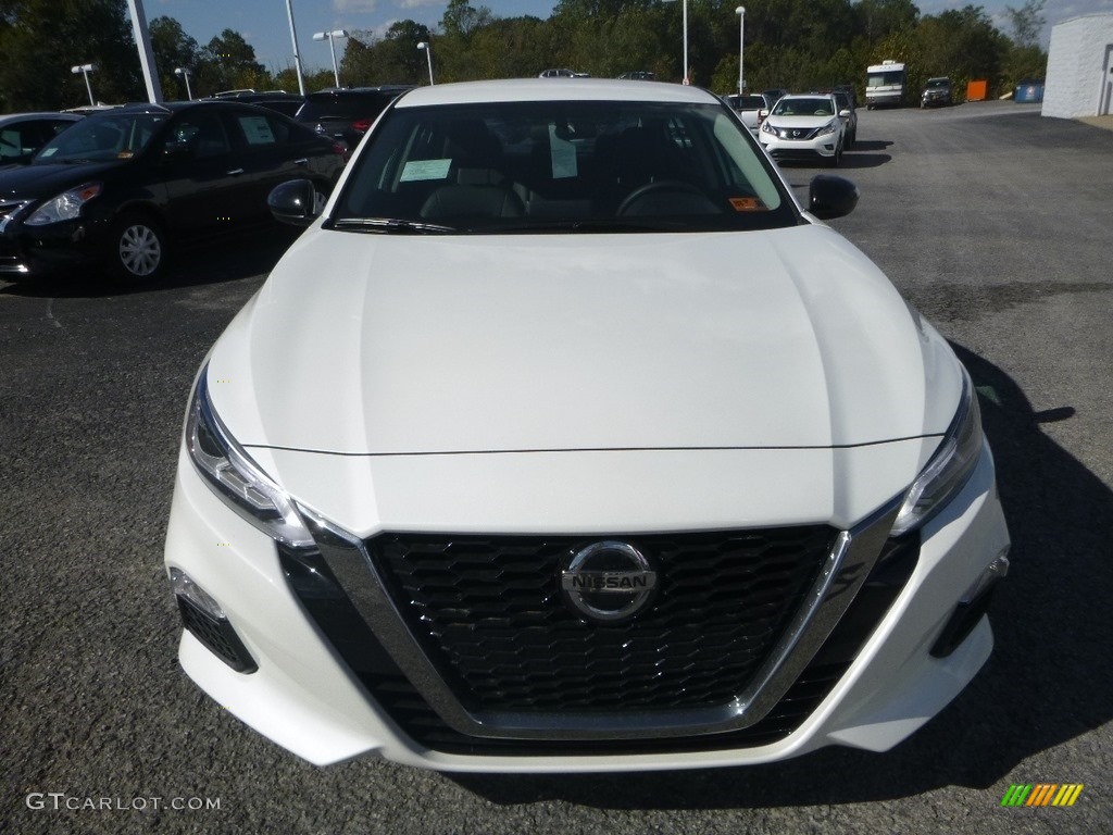 Pearl White 2019 Nissan Altima SR Exterior Photo #130061720